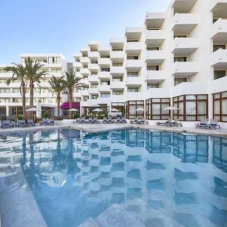 Hotel Tres Torres Santa Eularia des Riu Luaran gambar