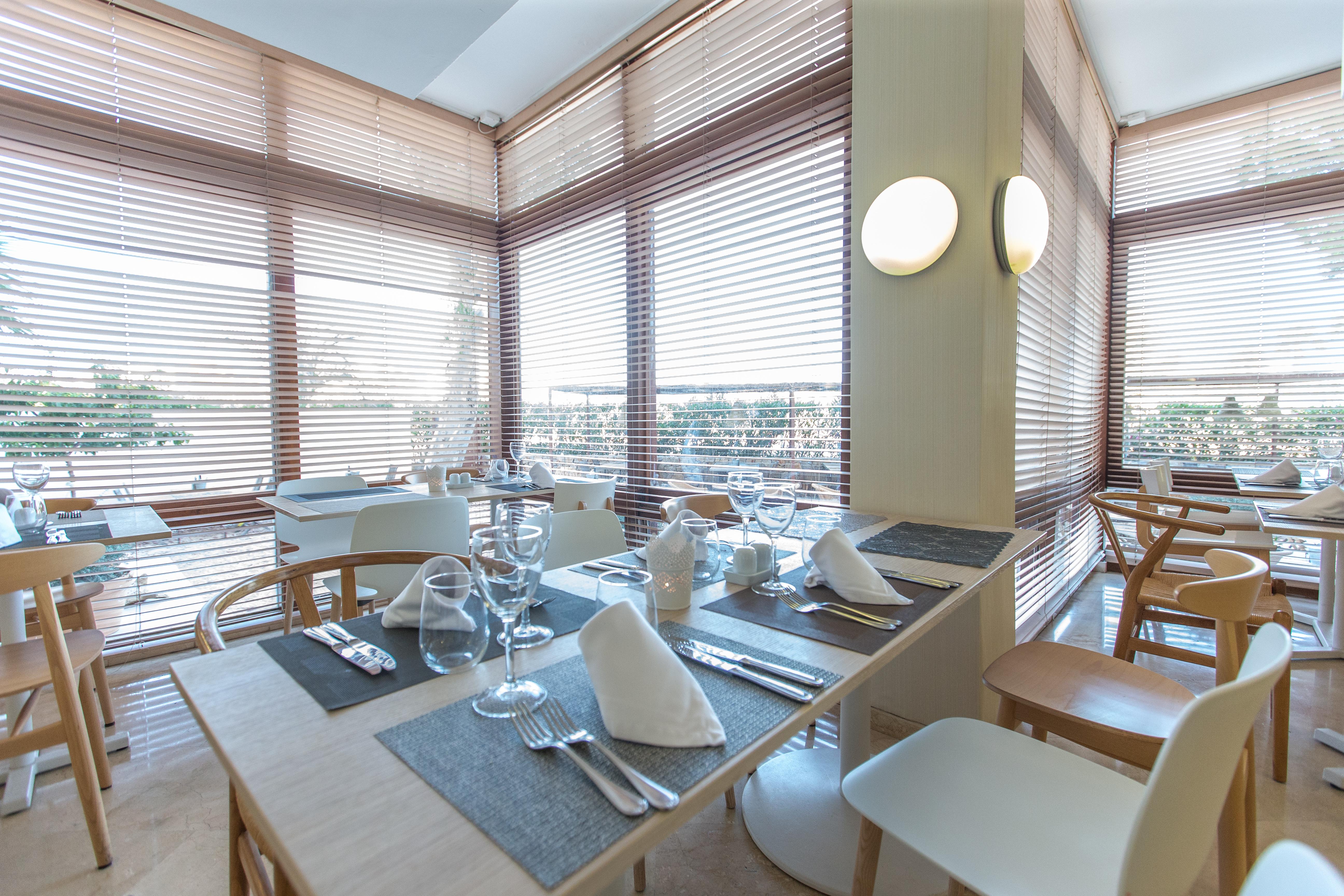 Hotel Tres Torres Santa Eularia des Riu Luaran gambar