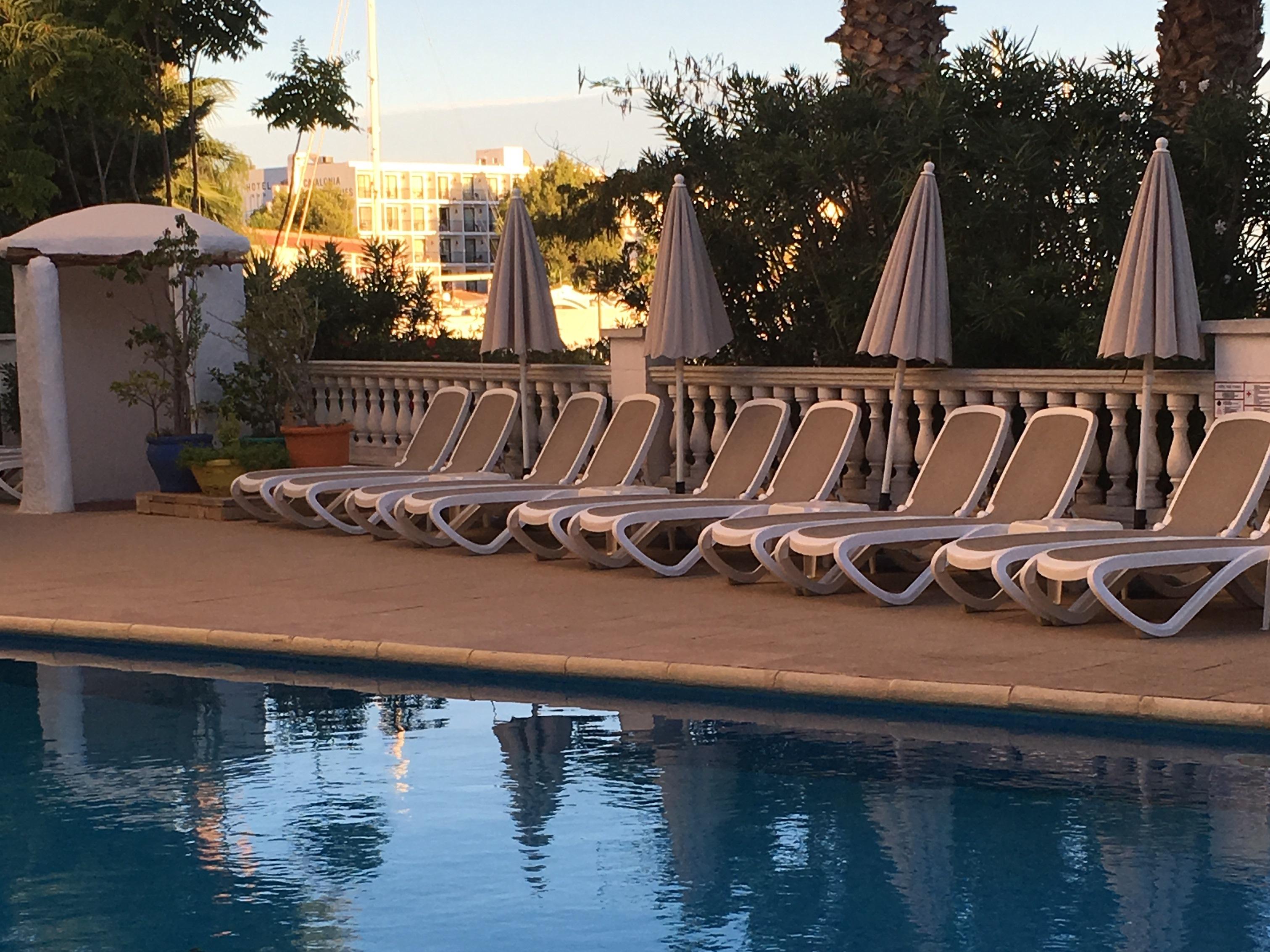 Hotel Tres Torres Santa Eularia des Riu Luaran gambar