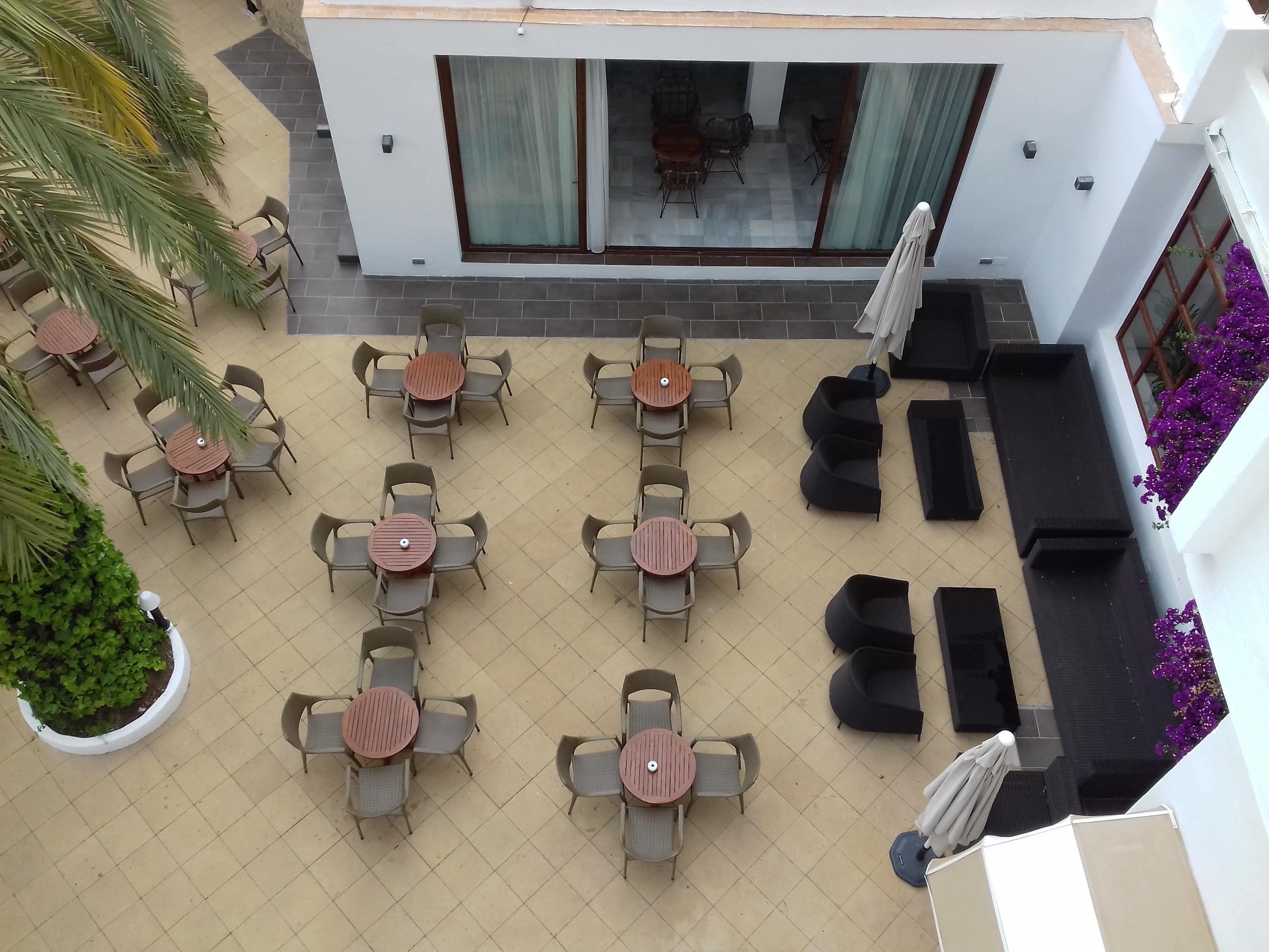 Hotel Tres Torres Santa Eularia des Riu Luaran gambar