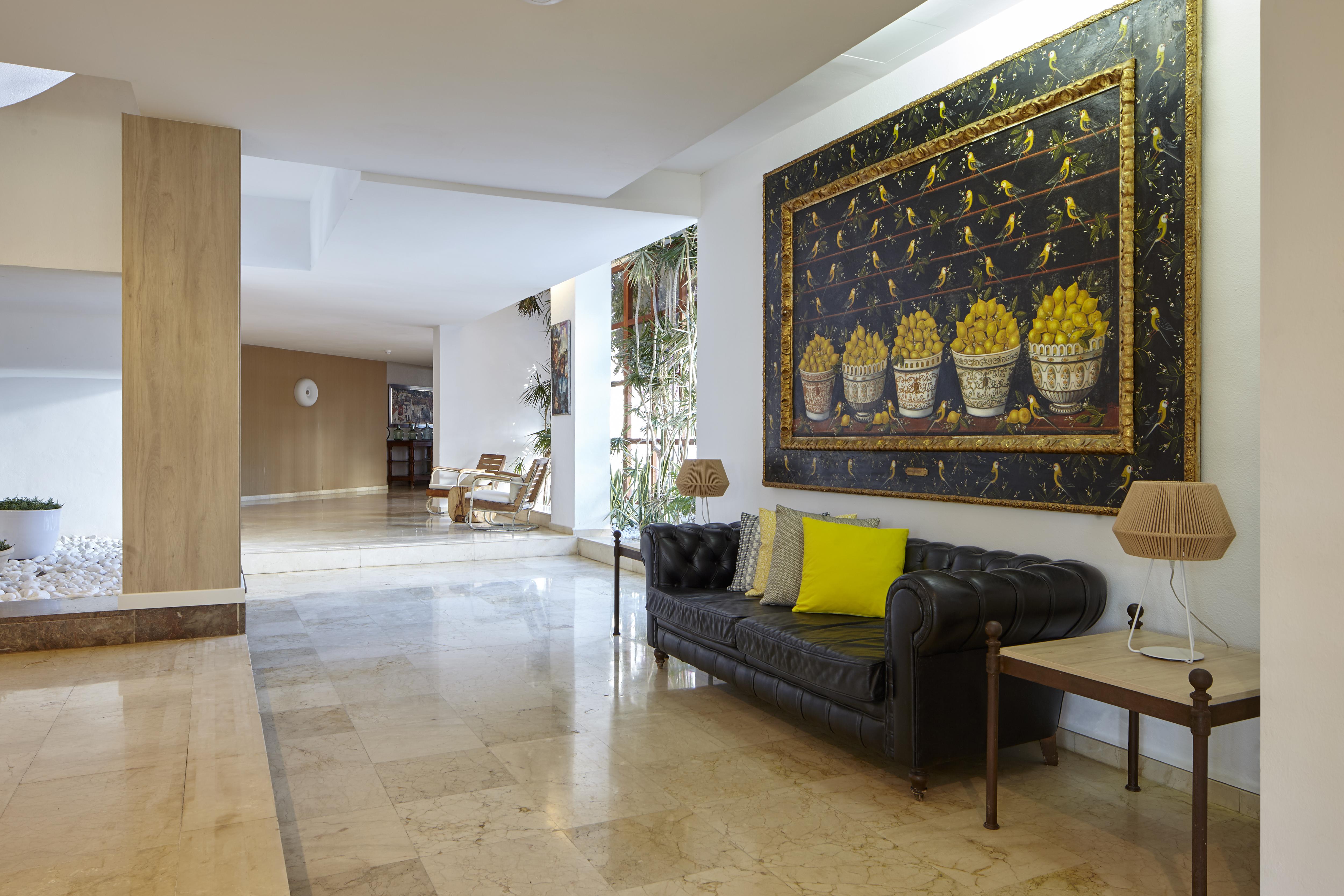 Hotel Tres Torres Santa Eularia des Riu Luaran gambar