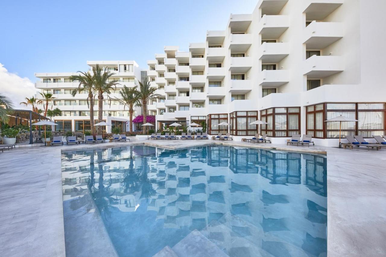 Hotel Tres Torres Santa Eularia des Riu Luaran gambar