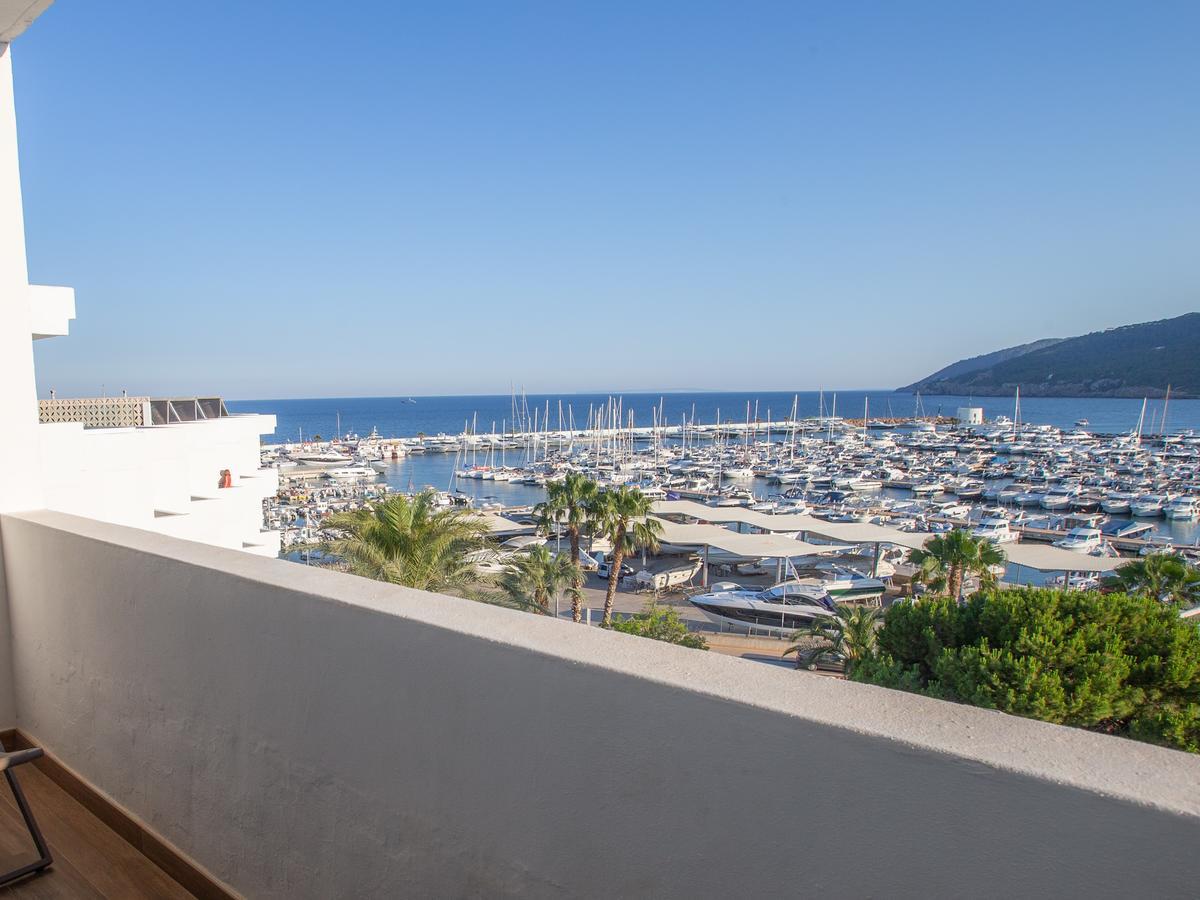 Hotel Tres Torres Santa Eularia des Riu Luaran gambar